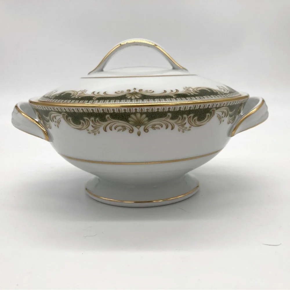 Noritake Warrington 6872 Sugar Bowl and Lid